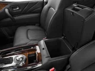 INFINITI QX80 2017 4dr SUV