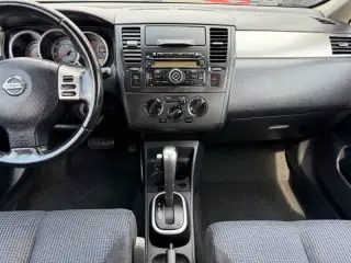 2011 Nissan Versa 1.8 SL