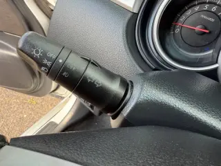 2011 Nissan Versa 1.8 SL