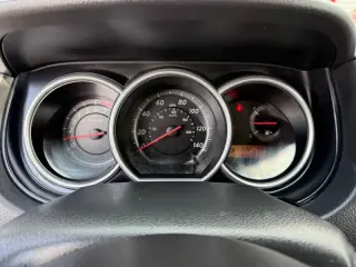 2011 Nissan Versa 1.8 SL