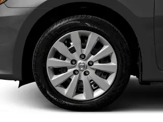 Nissan Sentra 2017 S 4dr Sedan 6M