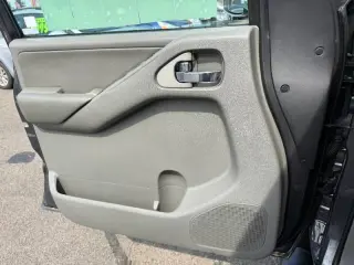2011 Nissan Frontier SL