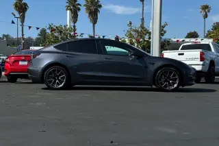 Tesla Model 3 2019 AWD Performance 4dr Fastback