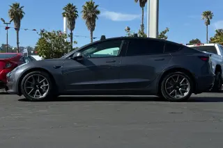 Tesla Model 3 2019 AWD Performance 4dr Fastback