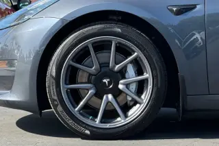 Tesla Model 3 2019 AWD Performance 4dr Fastback