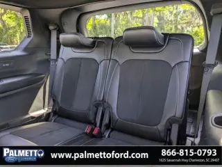 Jeep Grand Cherokee L 2023 4x2 Laredo X 4dr SUV