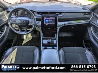 Jeep Grand Cherokee L 2023 4x2 Laredo X 4dr SUV