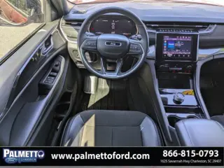 Jeep Grand Cherokee L 2023 4x2 Laredo X 4dr SUV