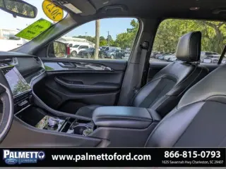 Jeep Grand Cherokee L 2023 4x2 Laredo X 4dr SUV