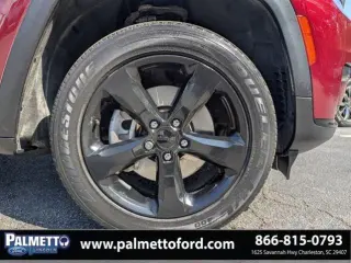 Jeep Grand Cherokee L 2023 4x2 Laredo X 4dr SUV