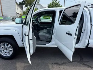 2011 Toyota Tacoma PreRunner V6