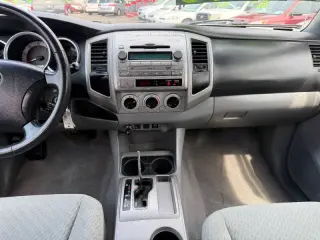 2011 Toyota Tacoma PreRunner V6