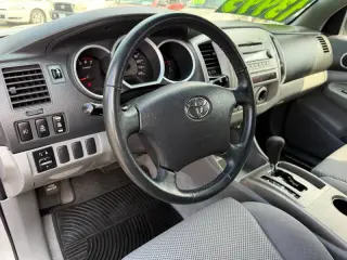2006 Toyota Tacoma PreRunner V6