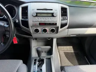 2006 Toyota Tacoma PreRunner V6