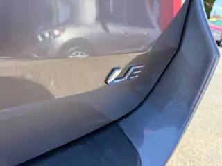 2012 Toyota Sienna LE 7-Passenger Auto Access Seat