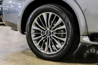 2018 INFINITI QX80 
