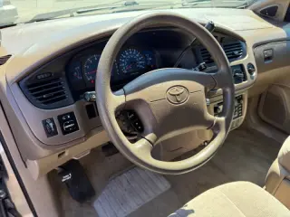 2001 Toyota Sienna LE