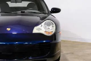 2004 Porsche 911 Carrera 4S
