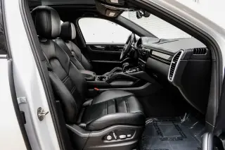 2021 Porsche Cayenne 