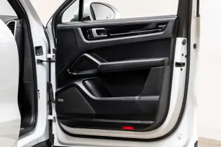 2021 Porsche Cayenne 