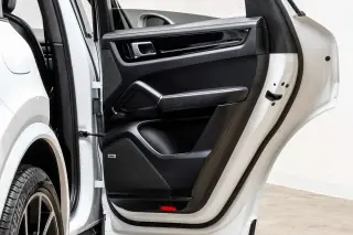 2021 Porsche Cayenne 
