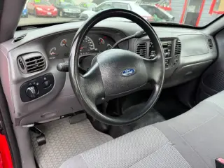 2003 Ford F-150 XL