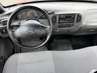 2003 Ford F-150 XL