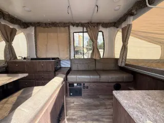 2018 Forest River Flagstaff SE