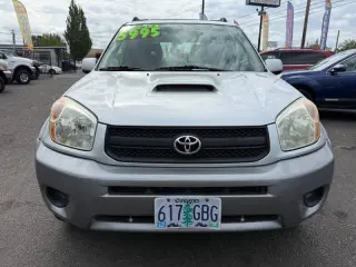 2004 Toyota RAV4