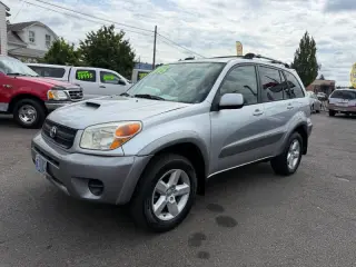 2004 Toyota RAV4