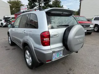 2004 Toyota RAV4