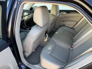 2012 Chrysler 300 Limited