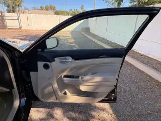 2012 Chrysler 300 Limited
