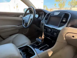 2012 Chrysler 300 Limited