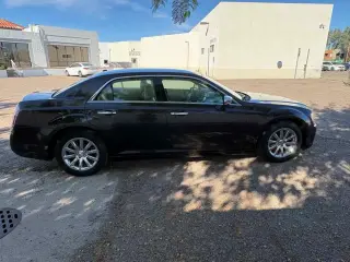 2012 Chrysler 300 Limited
