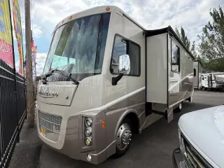 2017 Winnebago Sightseer 35G