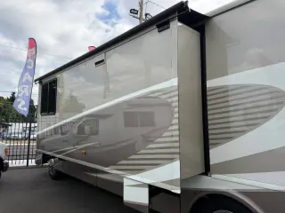 2017 Winnebago Sightseer 35G