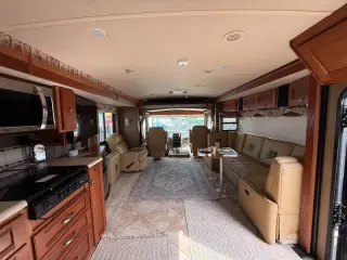 2017 Winnebago Sightseer 35G