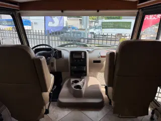 2017 Winnebago Sightseer 35G