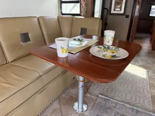 2017 Winnebago Sightseer 35G