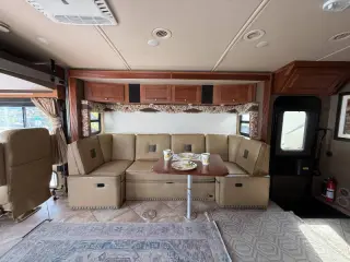 2017 Winnebago Sightseer 35G