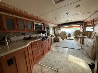 2017 Winnebago Sightseer 35G