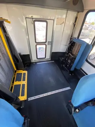 2005 Ford Econoline Commercial Cutaway