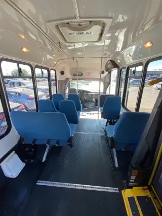 2005 Ford Econoline Commercial Cutaway