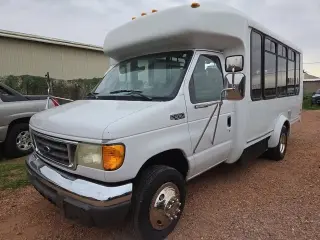 2005 Ford Econoline Commercial Cutaway