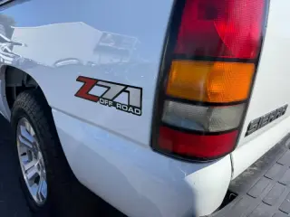 2005 GMC Sierra 1500 SLE