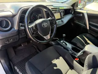 2016 Toyota RAV4 Hybrid XLE