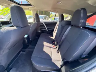 2016 Toyota RAV4 Hybrid XLE