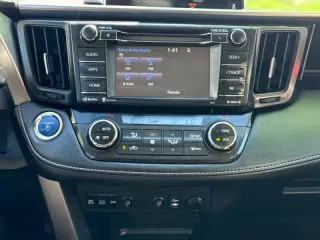 2016 Toyota RAV4 Hybrid XLE