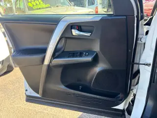 2016 Toyota RAV4 Hybrid XLE